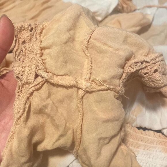 Women’s Surf Gypsy Tie Dye Front Cut Out Bell Sleeve Boho Romper EUC Size Small - Picture 4 of 9